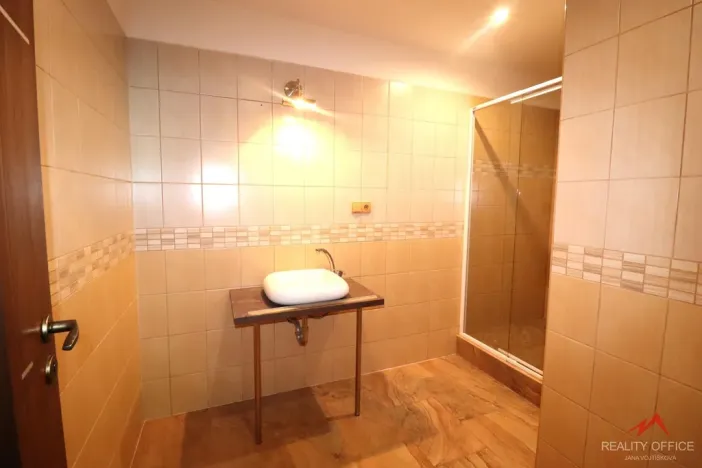 Pronájem bytu 3+1, Růžová, 77 m2