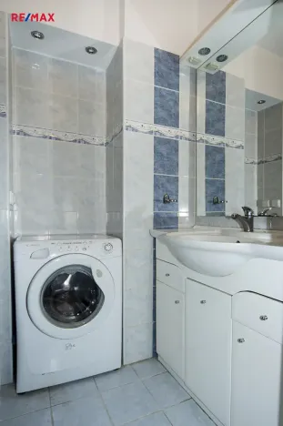 Pronájem bytu 3+1, Praha - Břevnov, Na Petřinách, 63 m2