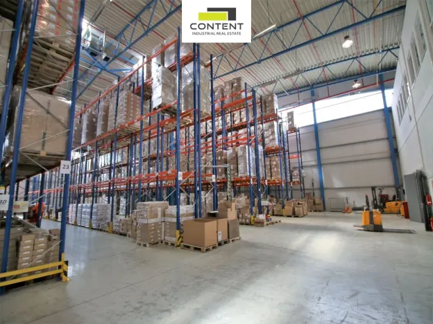 Pronájem skladu, Kněževes, Nad Kovárnou, 4264 m2