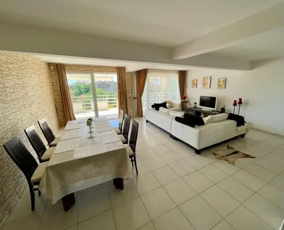 Prodej bytu 3+kk, Сеоце, Černá Hora, 61 m2