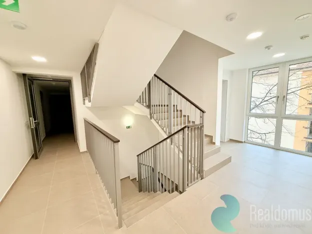 Pronájem bytu 2+kk, České Budějovice, Hálkova, 45 m2