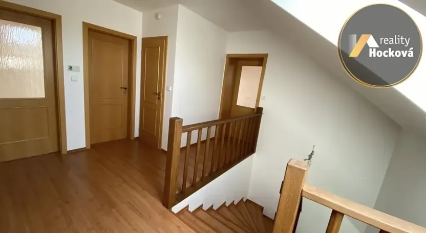 Pronájem rodinného domu, Postřižín, Duhová, 176 m2