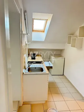 Prodej bytu 2+kk, Praha - Bubeneč, Jugoslávských partyzánů, 42 m2