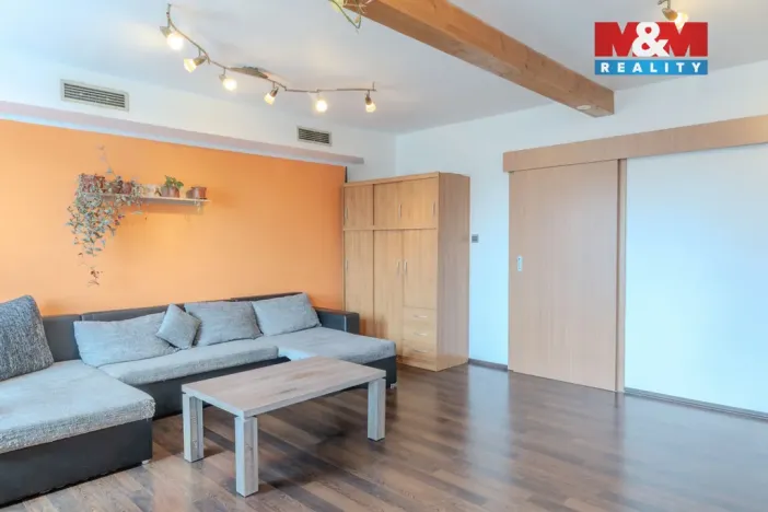 Prodej rodinného domu, Otrokovice, Nábřeží, 386 m2