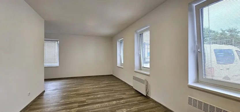 Pronájem bytu 1+kk, Brno - Maloměřice, Hády, 37 m2