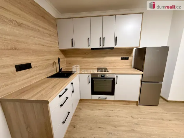 Pronájem bytu 2+kk, Mariánské Lázně - Hamrníky, třída Vítězství, 40 m2