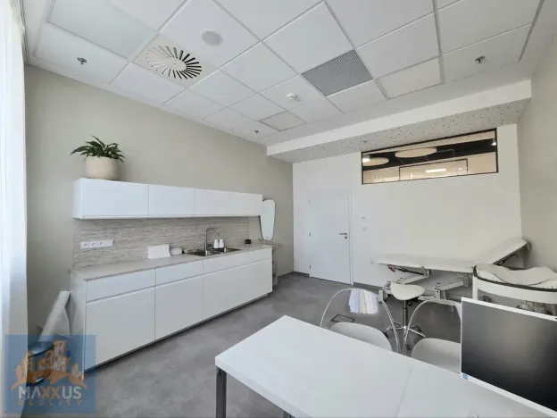 Pronájem ordinace, Praha - Michle, Jihlavská, 30 m2