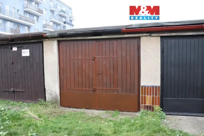 Pronájem garáže, Praha, Novobohdalecká, 18 m2