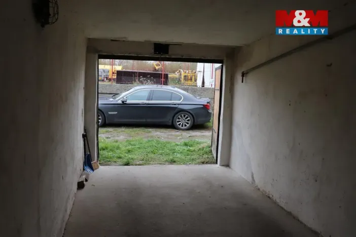 Pronájem garáže, Praha, Novobohdalecká, 18 m2