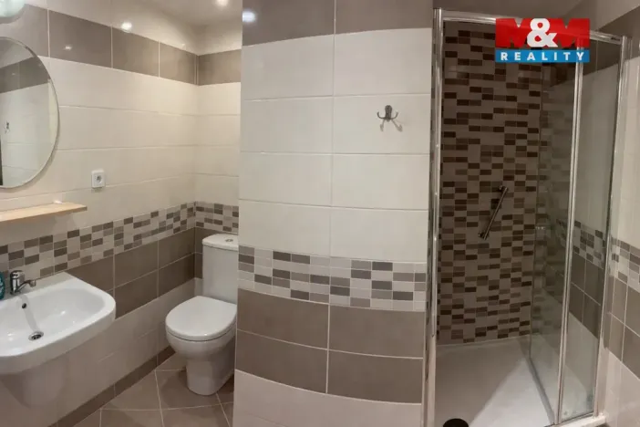 Pronájem bytu 1+1, Lovosice, Krátká, 43 m2