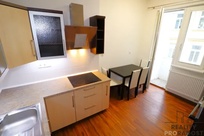 Pronájem bytu 2+1, Brno, Antonínská, 80 m2