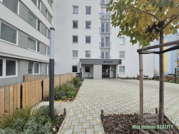 Pronájem garážového stání, Praha - Chodov, Čenětická, 11 m2