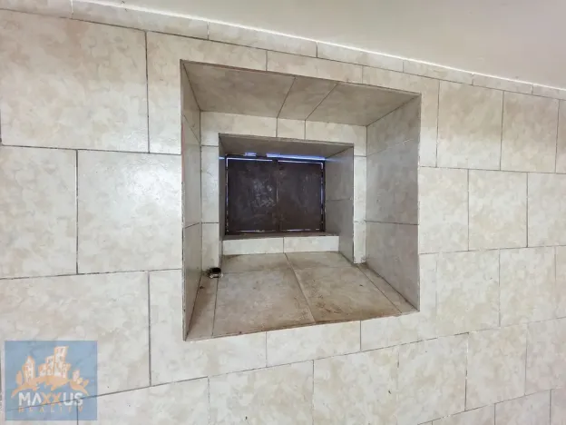 Pronájem výrobních prostor, Hostomice, Tyršovo náměstí, 220 m2