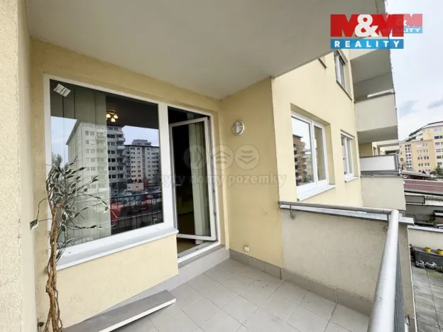 Pronájem bytu 2+kk, Brno, Dusíkova, 57 m2