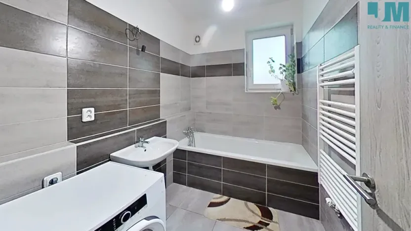 Prodej bytu 2+kk, Miroslav, Husova, 59 m2