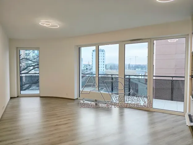 Pronájem bytu 2+kk, České Budějovice, Na Zlaté stoce, 50 m2