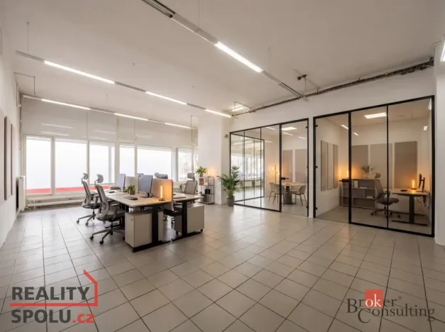 Pronájem obchodního prostoru, Pardubice - Zelené Předměstí, Palackého třída, 395 m2