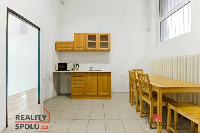 Pronájem obchodního prostoru, Pardubice - Zelené Předměstí, Palackého třída, 395 m2