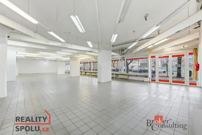 Pronájem obchodního prostoru, Pardubice - Zelené Předměstí, Palackého třída, 395 m2