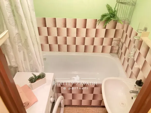 Pronájem bytu 2+1, Praha - Strašnice, Nad vodovodem, 51 m2