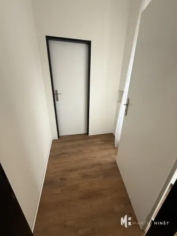 Pronájem bytu 1+kk, Praha - Dubeč, Starodubečská, 22 m2