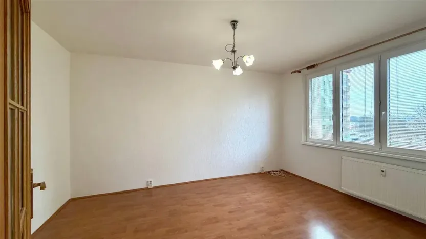 Prodej bytu 1+1, Cheb, Lesní, 36 m2