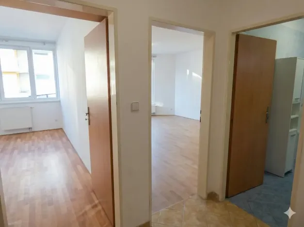 Pronájem bytu 2+kk, Praha - Vysočany, Poděbradská, 51 m2
