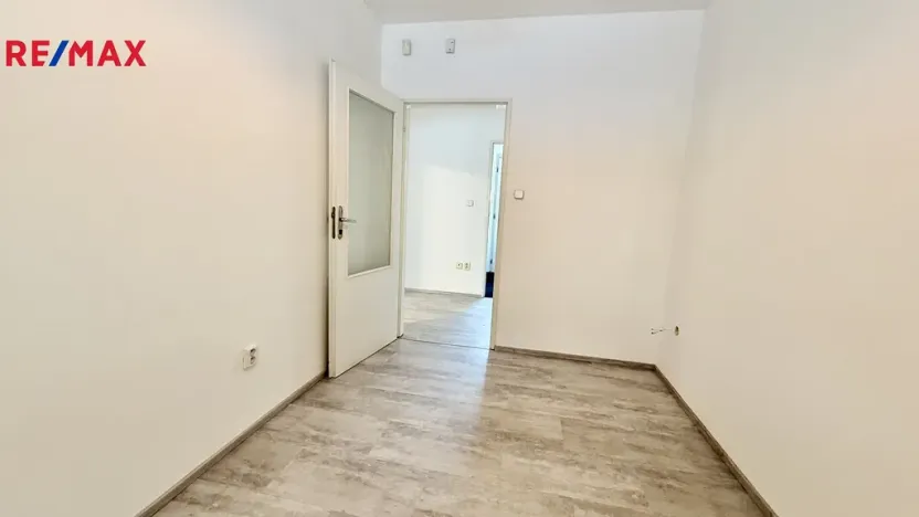 Pronájem kanceláře, Ostrava - Kunčice, Meziveská, 37 m2