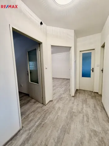 Pronájem kanceláře, Ostrava - Kunčice, Meziveská, 37 m2