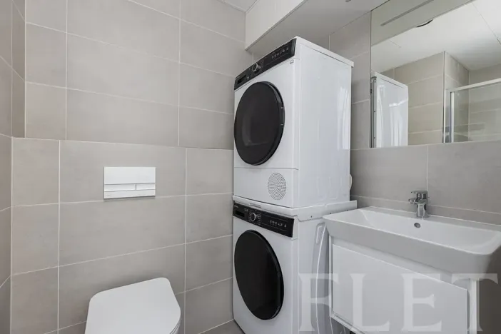 Pronájem bytu 1+kk, Praha - Smíchov, Plzeňská, 20 m2