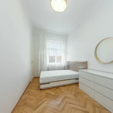 Pronájem bytu 2+1, Praha - Vinohrady, Lužická, 74 m2