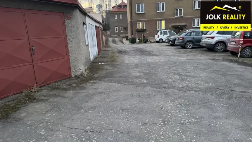 Pronájem garáže, Opava, Hobzíkova, 15 m2