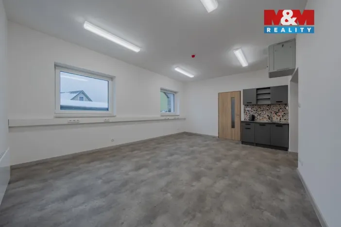 Pronájem skladu, Zubří, U Traktorky, 256 m2