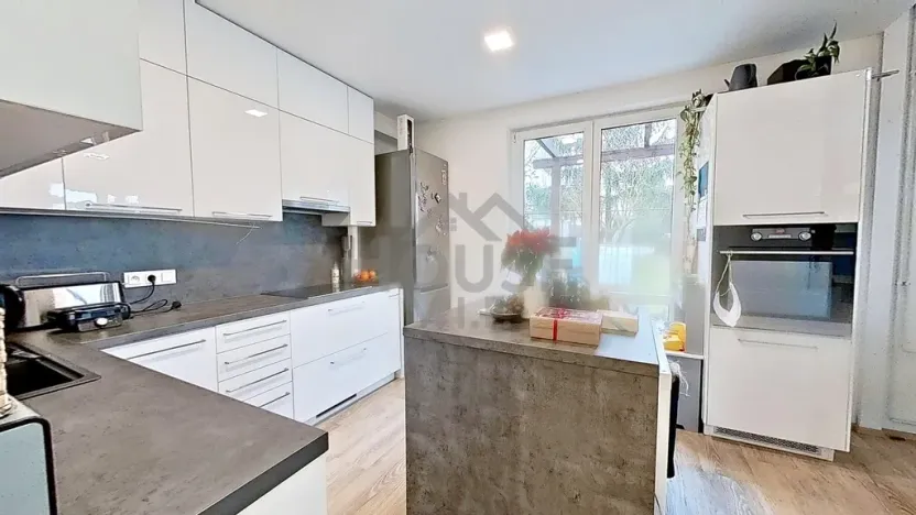 Prodej rodinného domu, Praha - Lochkov, Za ovčínem, 118 m2