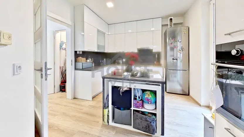 Prodej rodinného domu, Praha - Lochkov, Za ovčínem, 118 m2