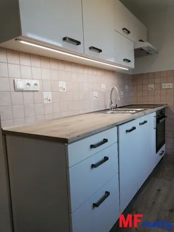 Pronájem bytu 3+1, Hradec Králové, Třebechovická, 66 m2