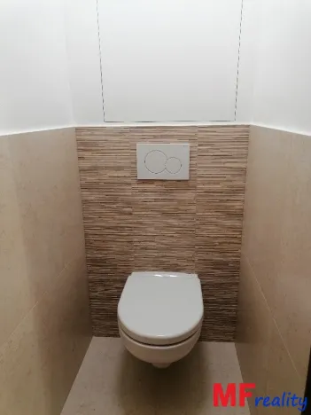 Pronájem bytu 3+1, Hradec Králové, Třebechovická, 66 m2