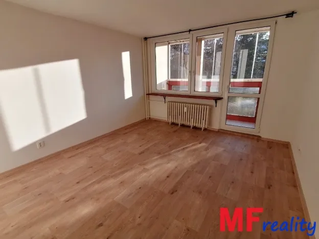 Pronájem bytu 3+1, Hradec Králové, Třebechovická, 66 m2