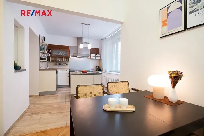 Prodej bytu 2+kk, Praha - Holešovice, Tovární, 77 m2