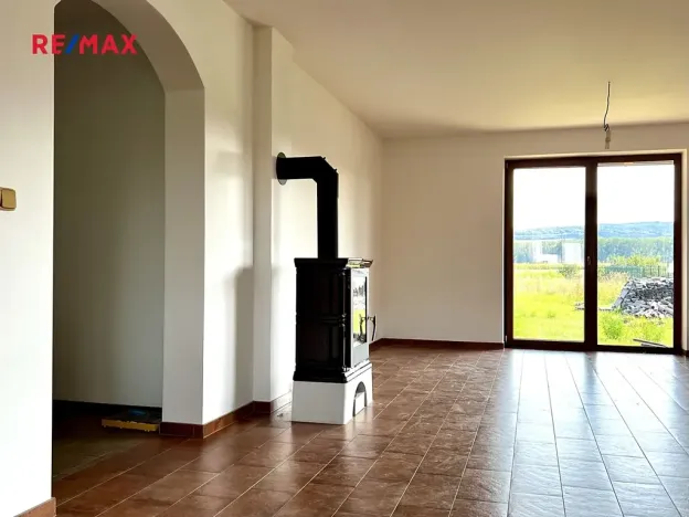 Prodej rodinného domu, Bánov, 197 m2