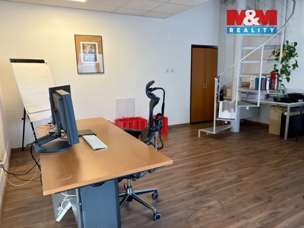Pronájem kanceláře, Pardubice - Zelené Předměstí, Štefánikova, 119 m2