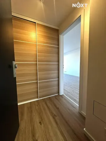 Pronájem bytu 2+kk, Kladno, Ke křížku, 49 m2