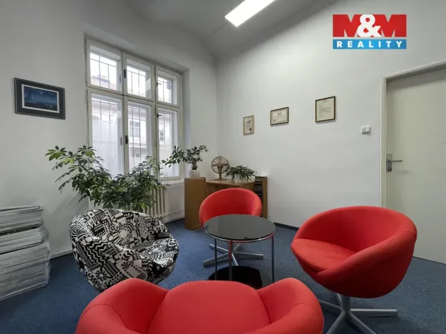 Pronájem kanceláře, Praha - Karlín, Sokolovská, 162 m2