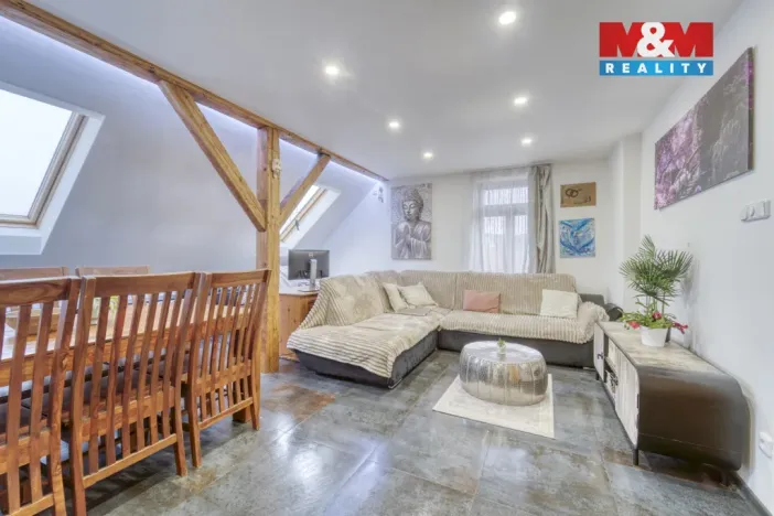 Prodej bytu 4+1, Černošice, Komenského, 109 m2