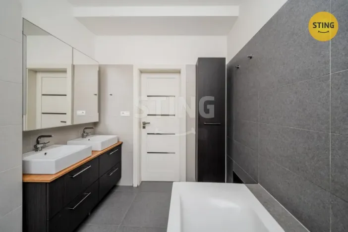 Prodej bytu 3+kk, Ostrava, Na Burni, 120 m2