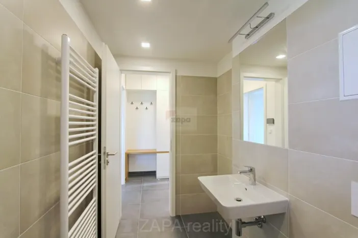 Pronájem bytu 2+kk, Praha - Bohnice, Pekařova, 44 m2