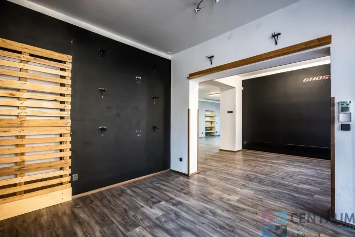 Pronájem obchodního prostoru, Liberec - Liberec XV-Starý Harcov, Svobody, 146 m2