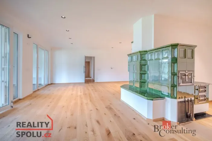 Prodej rodinného domu, Turnov - Bukovina, 450 m2