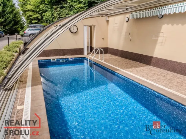 Prodej rodinného domu, Turnov - Bukovina, 450 m2