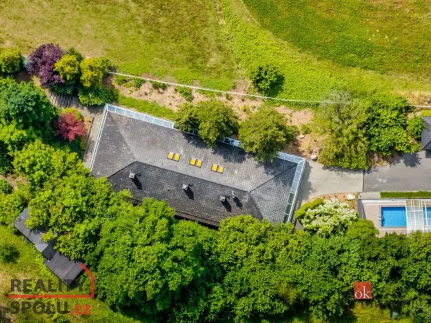 Prodej rodinného domu, Turnov - Bukovina, 450 m2